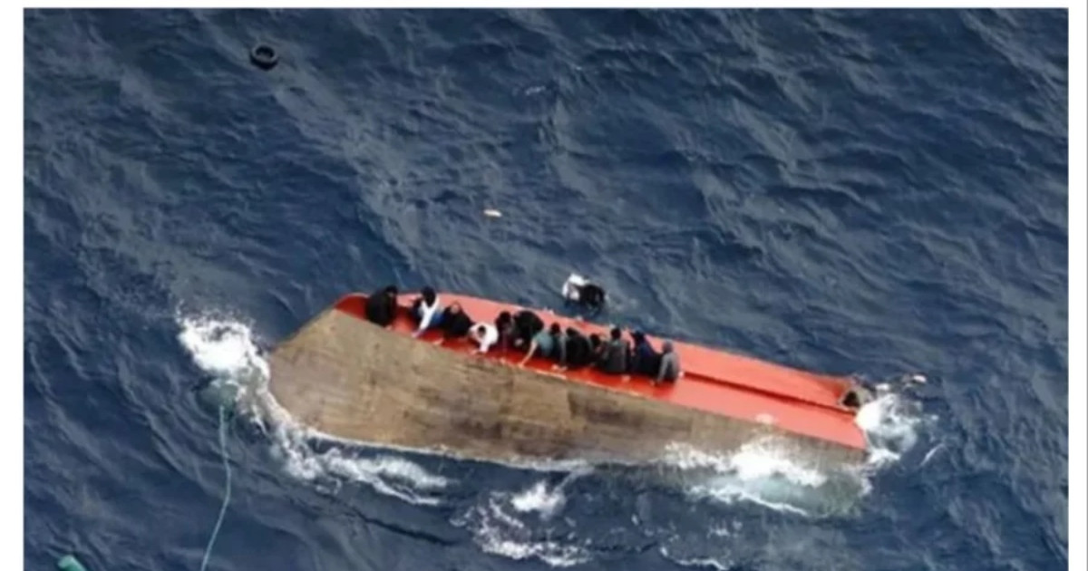 ইতালি উপকূলে ৩২ অভিবাসনপ্রত্যাশীকে জীবিত উদ্ধার