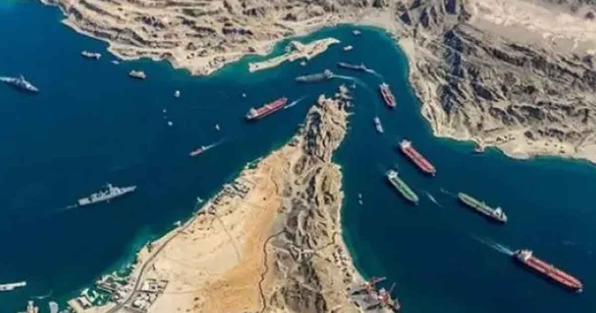 হরমুজ খুলতে নতুন হুমকি ট্রাম্পের, কড়া জবাব দিল ইরান