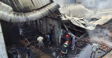 কেরানীগঞ্জে কারখানায় আগুনে মৃত্যুর ঘটনায় হত্যা মামলা, একজন কারাগারে