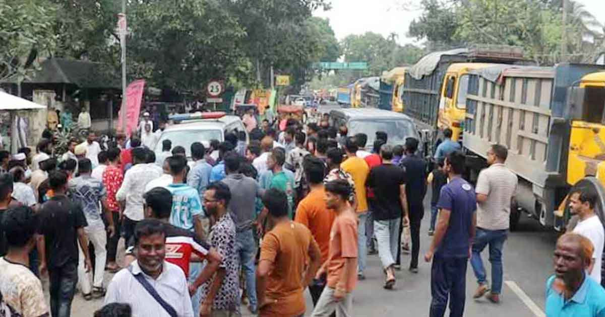 টানা ২৫ ঘণ্টা বিদ্যুৎ বিপর্যয়, মহাসড়ক অবরোধ