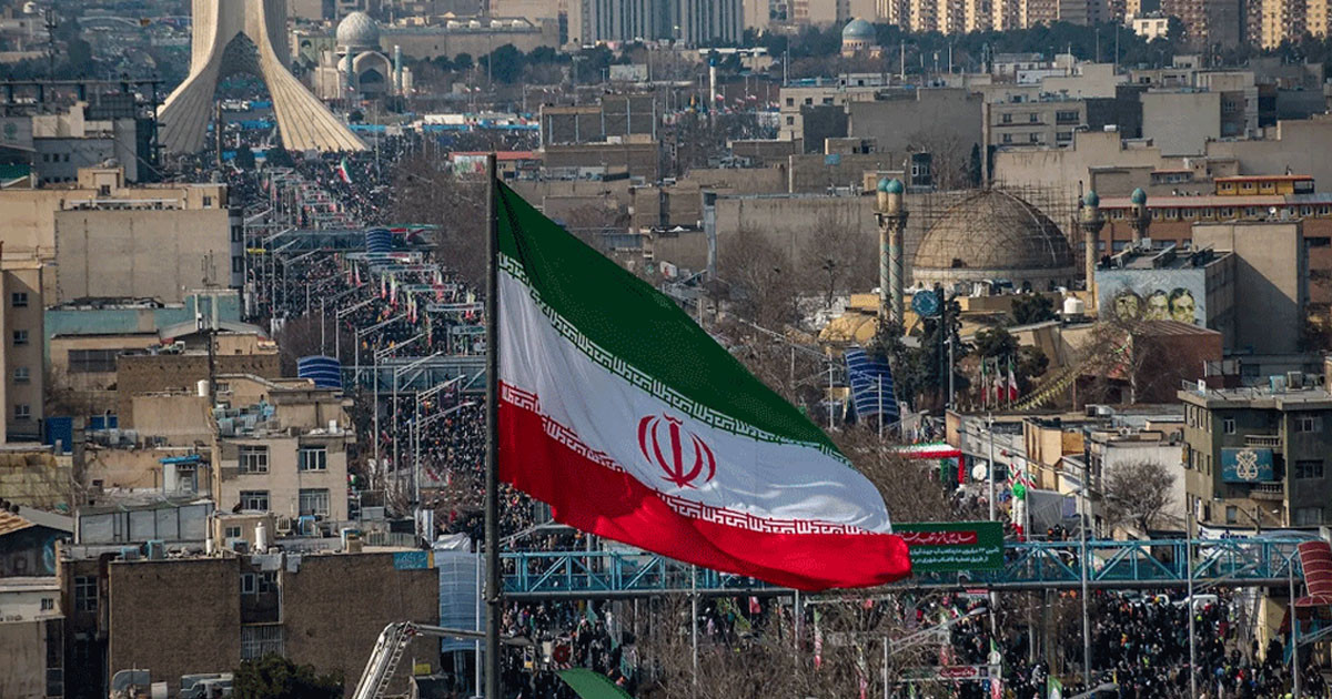 সব আলোচনা থেকে বেরিয়ে গেছে ইরান, দেশজুড়ে মানবঢাল