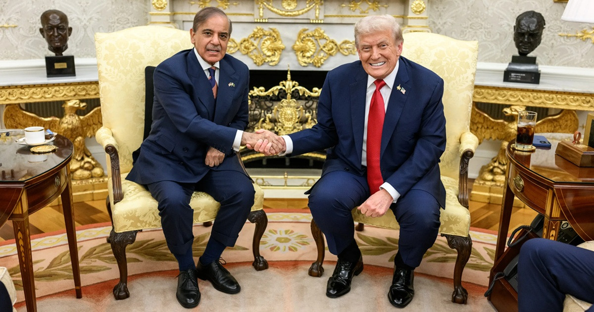 ইরান ইস্যুতে সময়সীমা ২ সপ্তাহ বাড়াতে ট্রাম্পকে অনুরোধ পাক প্রধানমন্ত্রীর