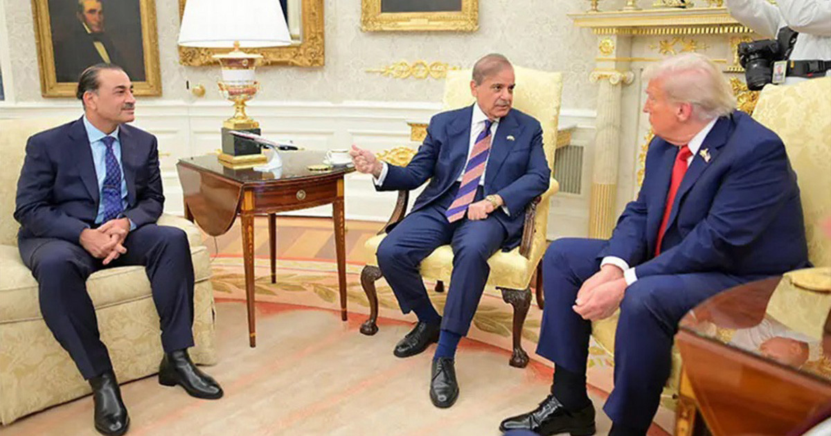 পাকিস্তানের প্রধানমন্ত্রী ও সেনাপ্রধানের অনুরোধে যুদ্ধবিরতিতে রাজি হয়েছি: ট্রাম্প