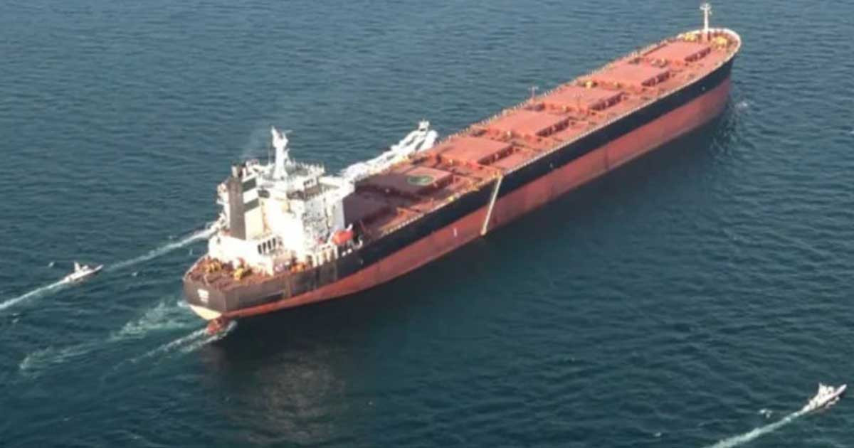 হরমুজ প্রণালিতে টোল আদায়ের অনুমতি পেল ইরান ও ওমান