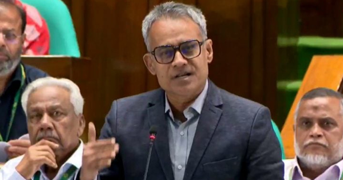 ভারত থেকে এনে রেলে যুক্ত করা হচ্ছে ২০০ ব্রডগেজ কোচ: সেতুমন্ত্রী