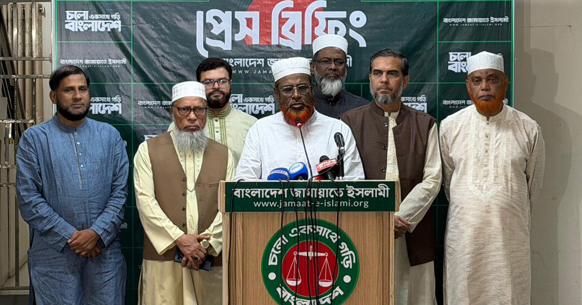 ফলাফল শিটে সই নিয়ে এজেন্টদের বের করে দেওয়া হচ্ছে: পরওয়ার