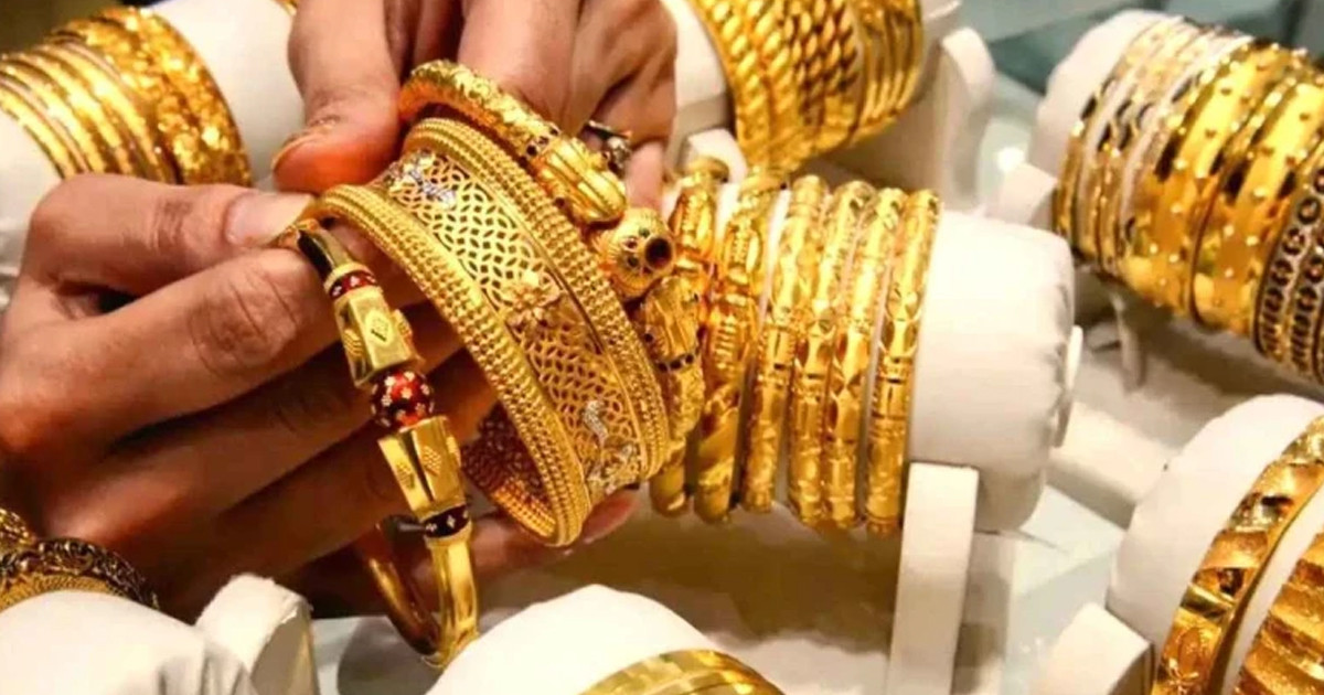 নতুন দামে বিক্রি হচ্ছে স্বর্ণ, ভরি কত?