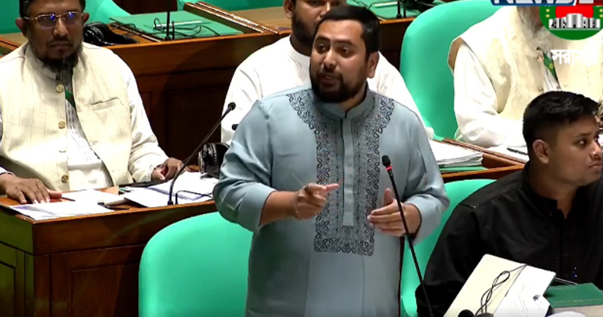 জুলাই স্মৃতি জাদুঘর সম্পূর্ণভাবে নিয়ন্ত্রণে নেওয়ার চেষ্টা করছে সরকার: নাহিদ