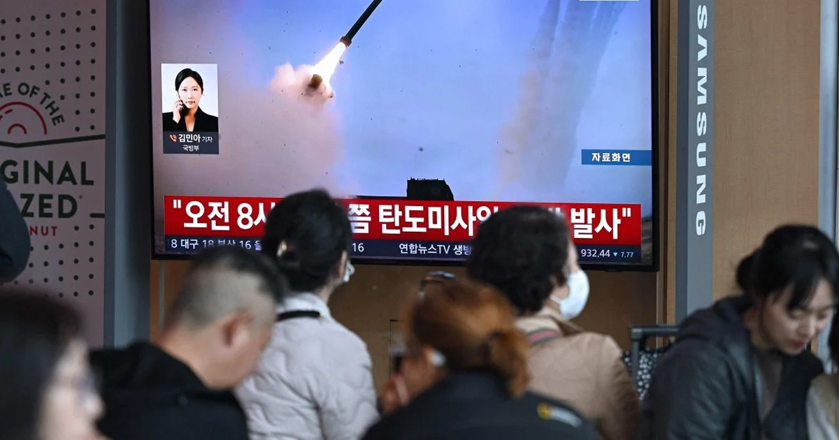 নতুন ধরনের ক্ষেপণাস্ত্রের পরীক্ষায় সফল উত্তর কোরিয়া