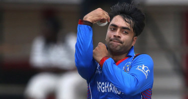 আইপিএলের মাঝেই সরে দাঁড়ানোর ইঙ্গিত রশিদ খানের