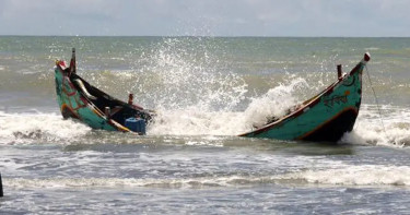 সুন্দরবনে ঝড়ে ডুবে গেছে নৌকা, খোঁজ নেই ৪ মৌয়ালের
