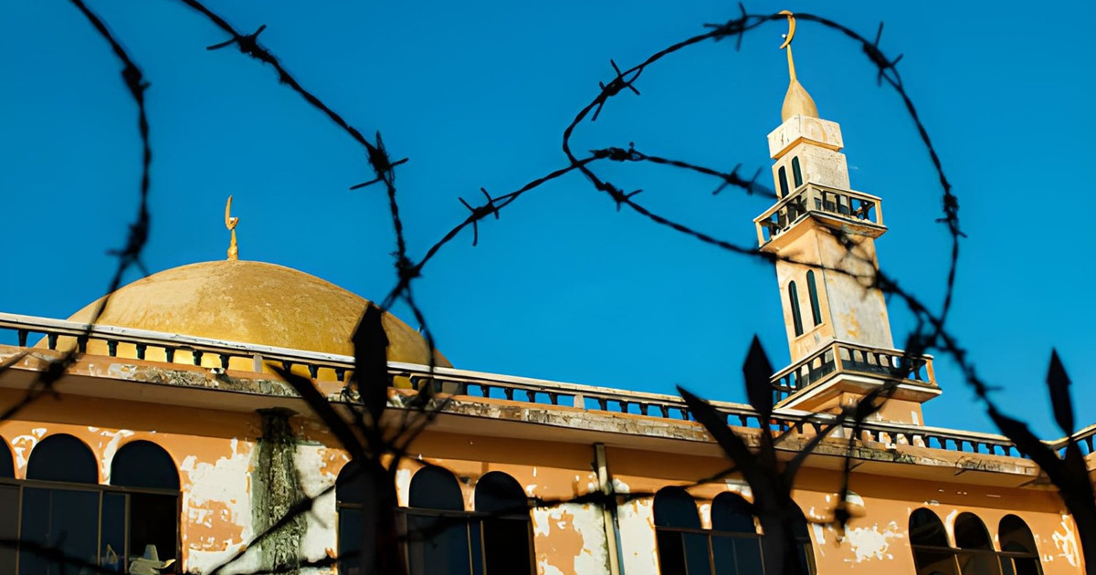 ধর্মীয় কাজে বাধা দেওয়ার অমার্জনীয় পরিণতি