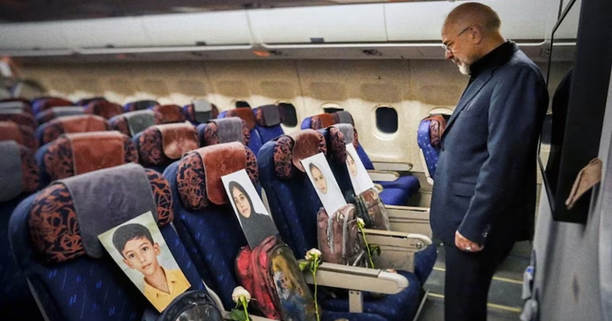 পাকিস্তানগামী বিমানে নিহত ইরানি শিশুদের ছবি, কেন?