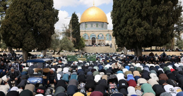 পবিত্র আল-আকসায় লক্ষাধিক মুসল্লির জুমার নামাজ আদায়