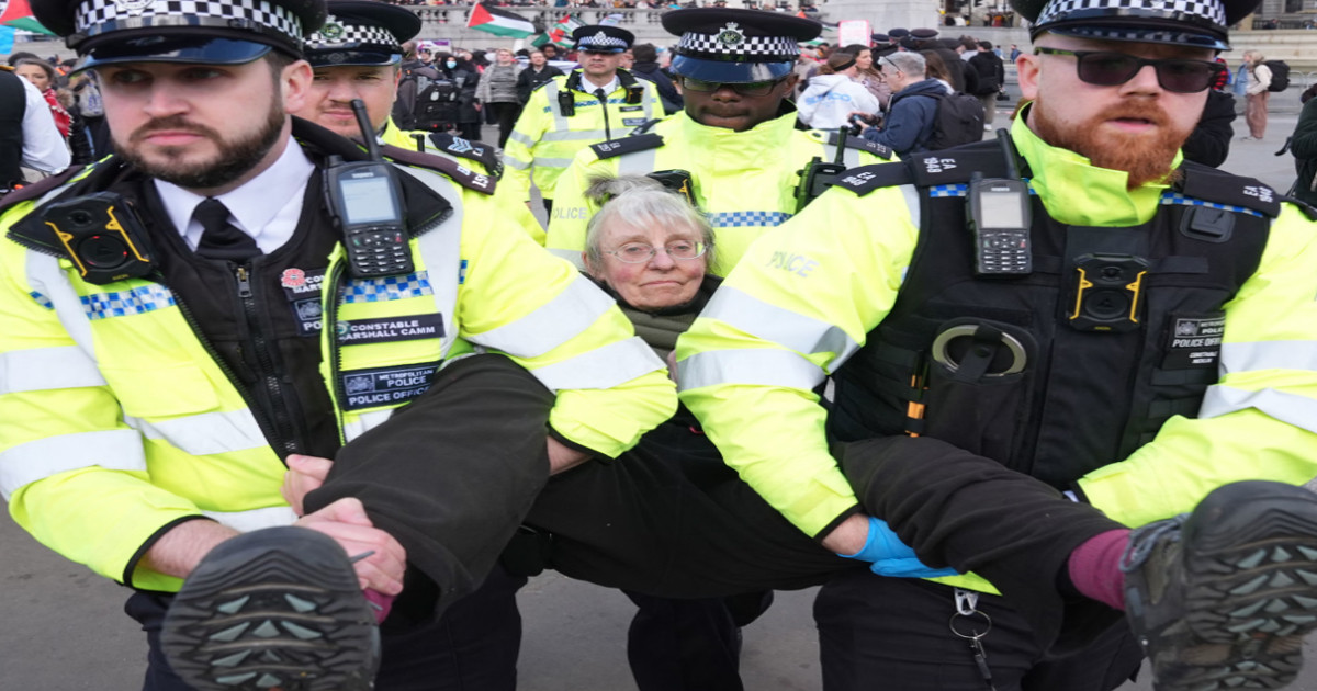 ‘প্যালেস্টাইন অ্যাকশন’: লন্ডনে বিক্ষোভ, গ্রেপ্তার পাঁচশ’র অধিক