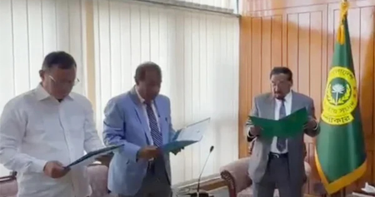 শপথ নিলেন নবনির্বাচিত দুই সংসদ সদস্য