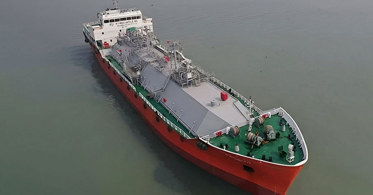 এলপিজি নিয়ে চট্টগ্রাম বন্দরে এলো দুই জাহাজ