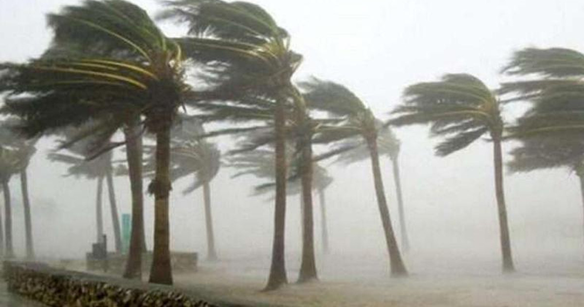 দুপুরের মধ্যে ৬০ কিমি বেগে ঝড়ের শঙ্কা