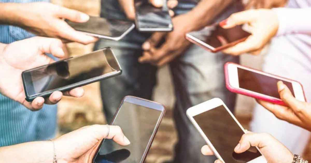 মোবাইল গ্রাহকদের স্বস্তি দিতে উদ্যোগ নিচ্ছে সরকার