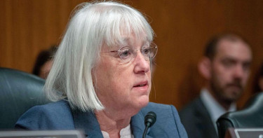 ‘ইরান যুদ্ধে জড়িয়ে মার্কিন জনগণের দেওয়া প্রতিশ্রুতি ভঙ্গ করেছেন ট্রাম্প’