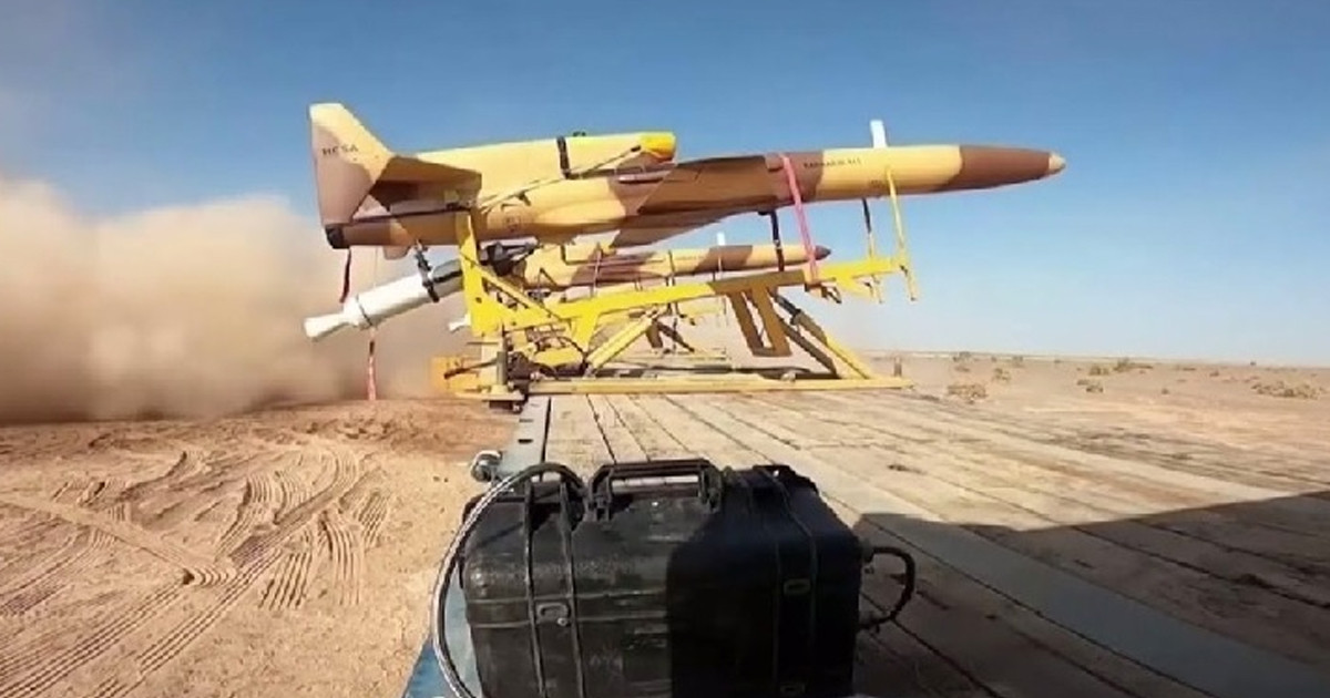 ইসরায়েলি সেনাদের লক্ষ্য করে ঝাঁকে ঝাঁকে ড্রোন হামলা হিজবুল্লাহর