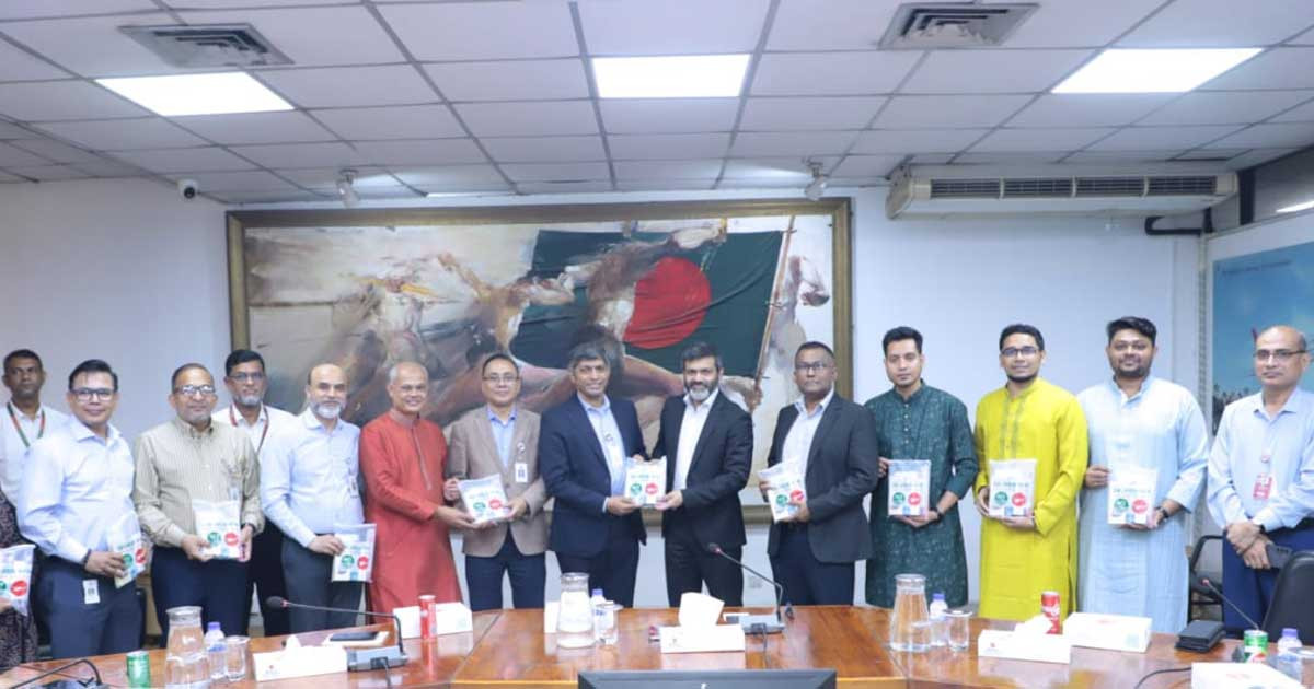 হজযাত্রীদের জন্য ‘হজ কেয়ার প্যাক’, বিমান-এসিআই’র যৌথ উদ্যোগ