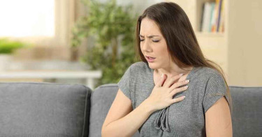 নীরবে শরীরে বাসা বাঁধছে ক্যানসার: যে লক্ষণগুলো অবহেলা করা বিপজ্জনক