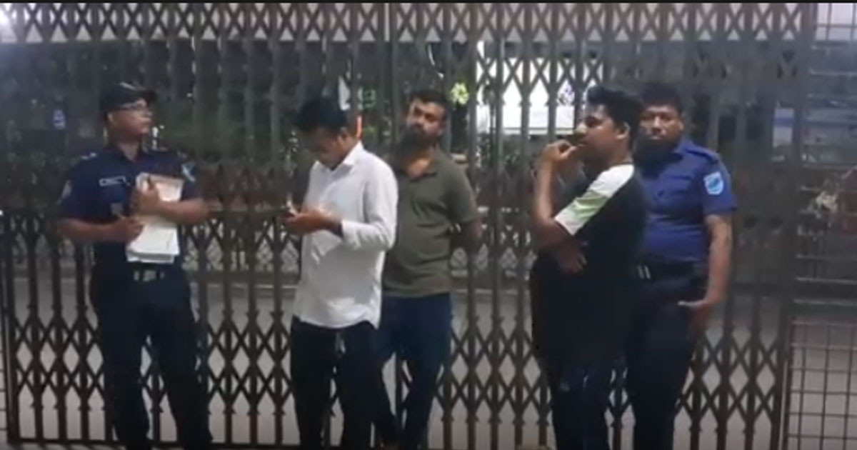 গোপালগঞ্জে ছেলের ধাক্কায় মায়ের মৃত্যু!