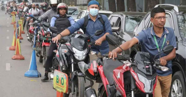 সরকারি চাকরিজীবীদের জন্য তেল পাম্পে জরুরি লাইন রাখার নির্দেশ