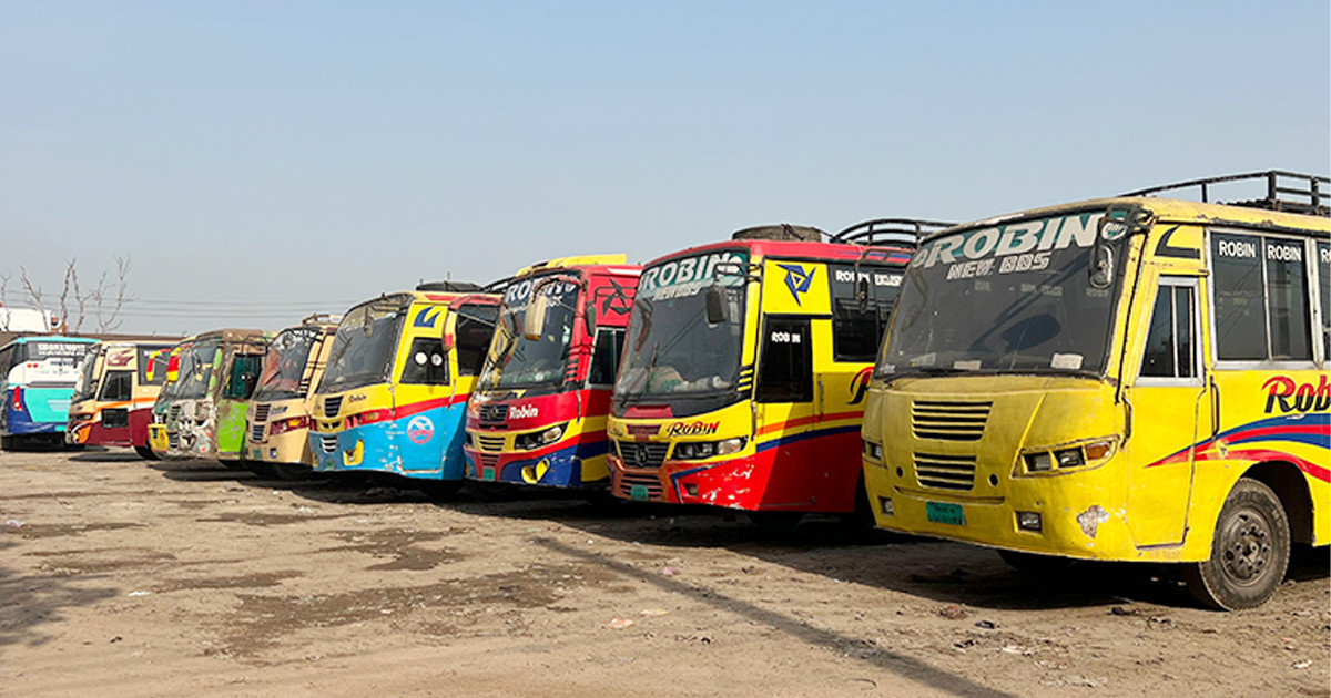 কুষ্টিয়ায় অনির্দিষ্টকালের জন্য বাস চলাচল বন্ধ