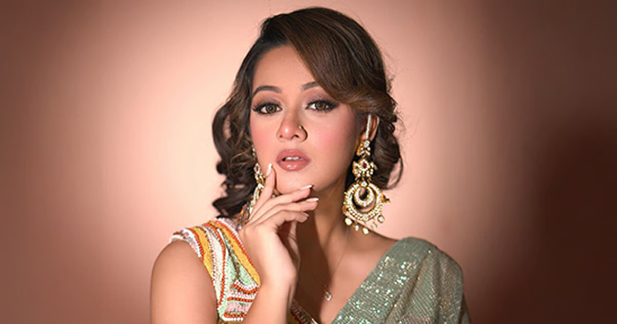 নতুন সুখবর দিলেন দীঘি