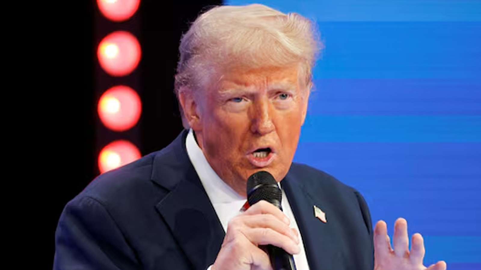 ইরানকে ধন্যবাদ দিলেন ট্রাম্প