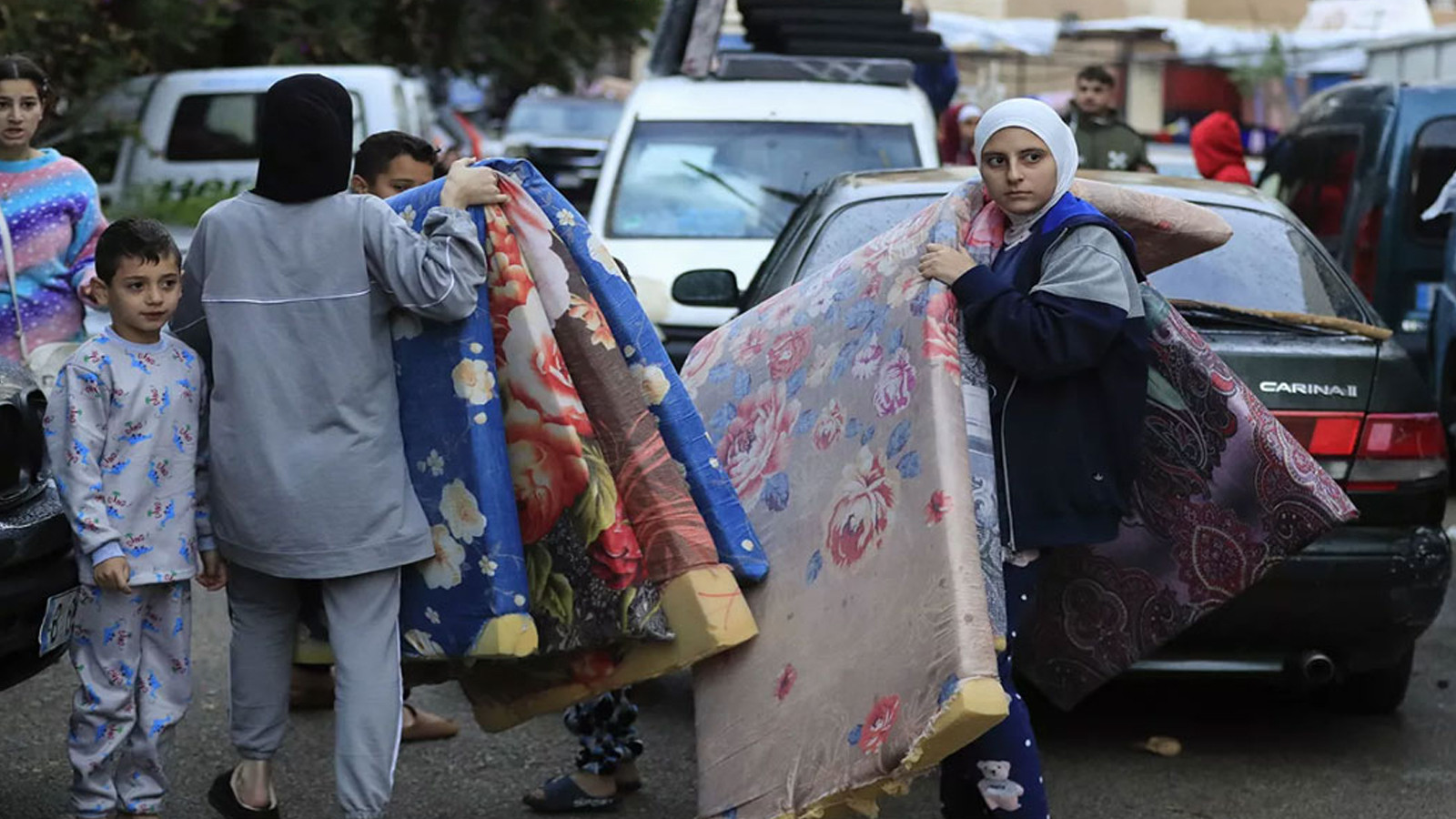 যুদ্ধবিরতি কার্যকরে ঘরে ফিরছেন লেবাননের হাজার হাজার বাসিন্দা