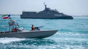 আইআরজিসির অনুমতি ছাড়া হরমুজে কোনো জাহাজ চলবে না: ইরান