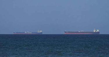 হরমুজ প্রণালি অতিক্রম করতে নতুন নিয়ম জানাল ইরান