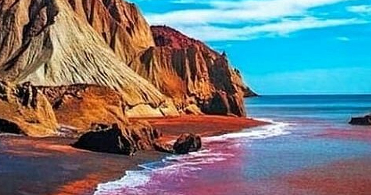 নৌ-অবরোধ প্রত্যাহার না করা পর্যন্ত হরমুজ প্রণালি বন্ধ থাকবে: ইরান