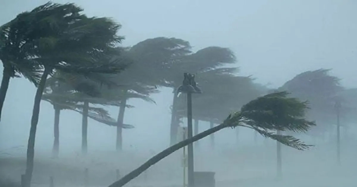 সন্ধ্যার মধ্যে ৬০ কিলোমিটার বেগে ঝড়ের শঙ্কা