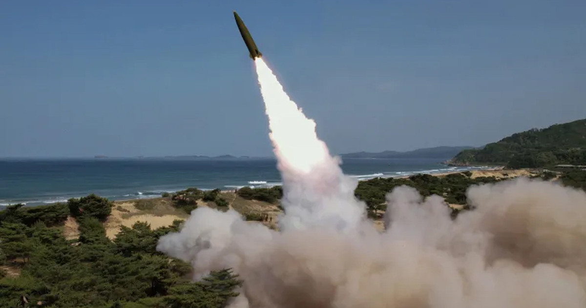 ইরান উত্তেজনার মাঝেই কিমের নতুন ক্ষেপণাস্ত্র পরীক্ষা