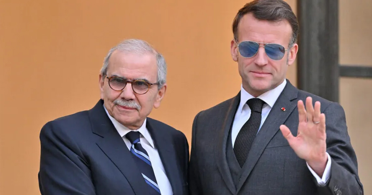 লেবাননের প্রধানমন্ত্রীর সঙ্গে বৈঠকে বসছেন ফ্রান্সের প্রেসিডেন্ট