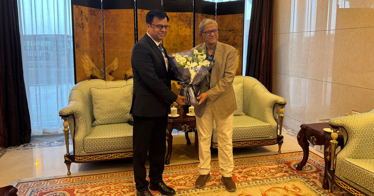 স্থানীয় সরকারমন্ত্রীকে চীনে স্বাগত জানালেন রাষ্ট্রদূত নাজমুল