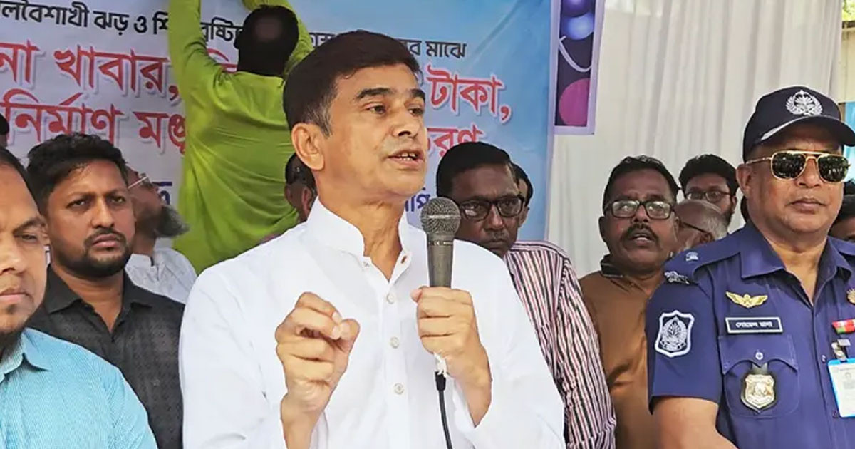 হাম টিকা নিয়ে আমরা ব্লেম গেম খেলতে চাই না: প্রতিমন্ত্রী আজাদ