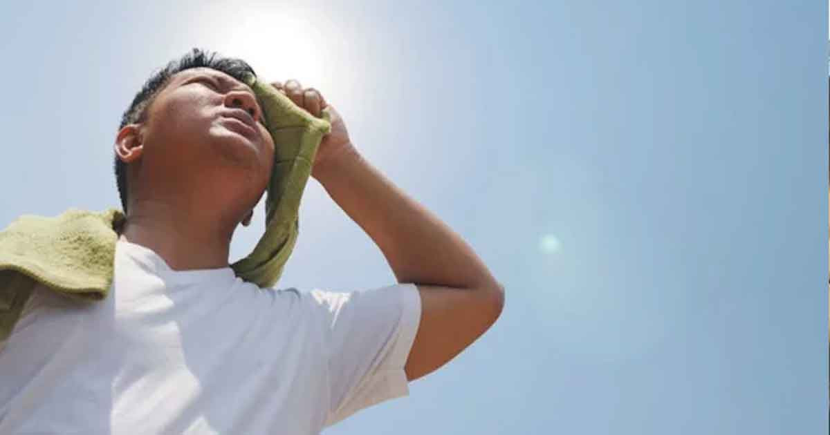এই গরমে হিট স্ট্রোকের ঝুঁকি এড়াতে যা করবেন!