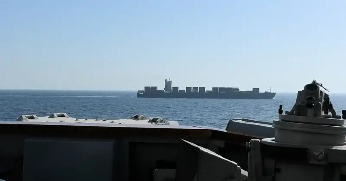 মার্কিন অবরোধ ভাঙলো একটি তেলবাহী জাহাজ, দাবি ইরানি সেনাবাহিনীর