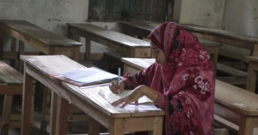 নবজাতক রেখে পরীক্ষার হলে মা