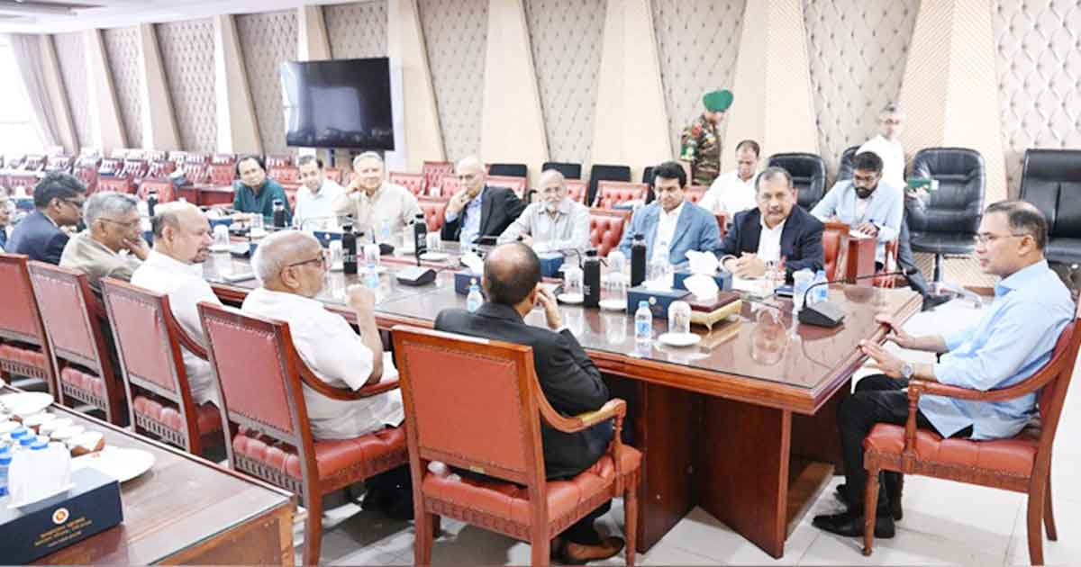 সংবাদপত্রের স্বাধীনতার প্রতি সরকারের দৃঢ় অবস্থান ব্যক্ত করলেন প্রধানমন্ত্রী