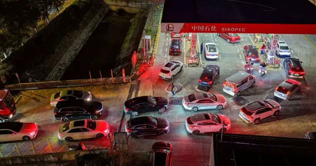 ইরান যুদ্ধের আবহে জ্বালানি তেলের দাম কমালো চীন