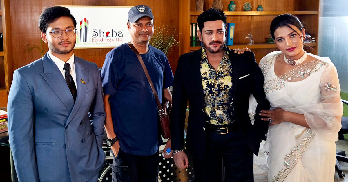 হিরু খানের পরিচালনায় জুটি হলেন অনন্ত-বর্ষা