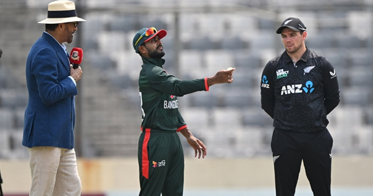 টস হেরে ব্যাটিংয়ে বাংলাদেশ, একাদশে দুই পরিবর্তন