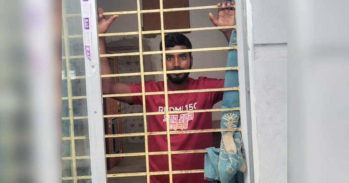 ‘ম্যাডাম’ ডাকায় এসআইয়ের বিরুদ্ধে যুবককে আটকে রাখার অভিযোগ