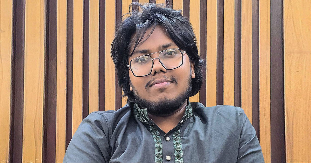 শাহবাগে আসুন, ফেসবুকে পোস্ট দিয়ে লাঞ্ছিত ডাকসু নেতা জুবায়ের